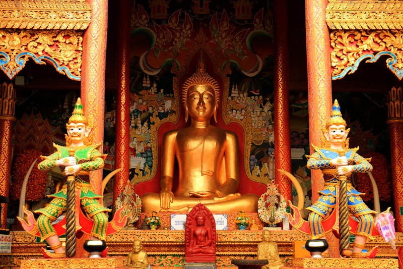 gold colored, building, wat, thailand, thai, place of worship, no people, creativity, male likeness, statue, 5K, buddhist, belief, asia, traditional, art and craft