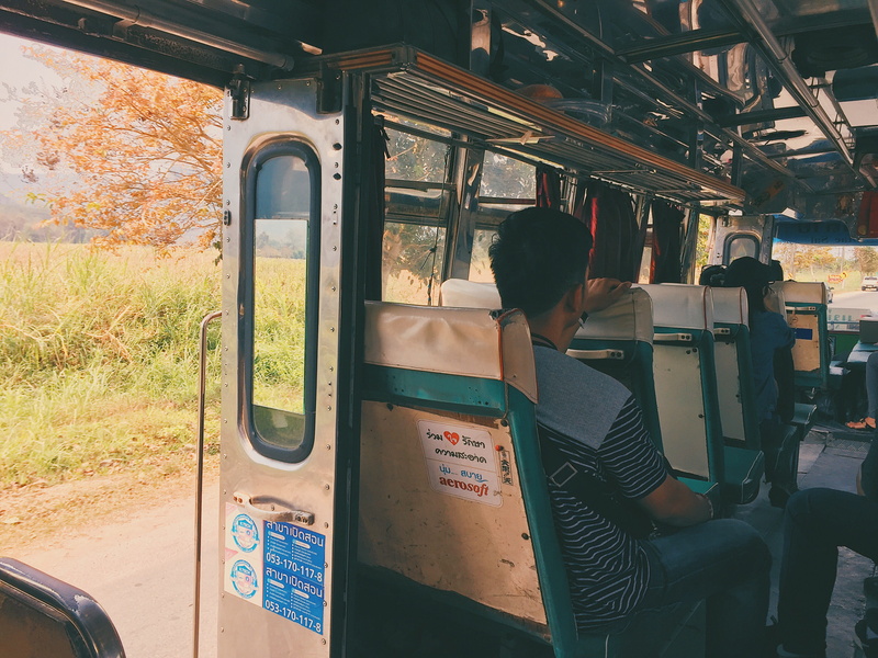 transparent, real people, rear view, outdoors, train, 2K, bus, train - vehicle, rail transportation, transportation, lifestyles, asia, transport, glass - material
