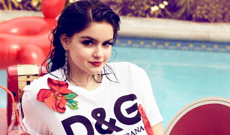 2K, ariel, winter, actress