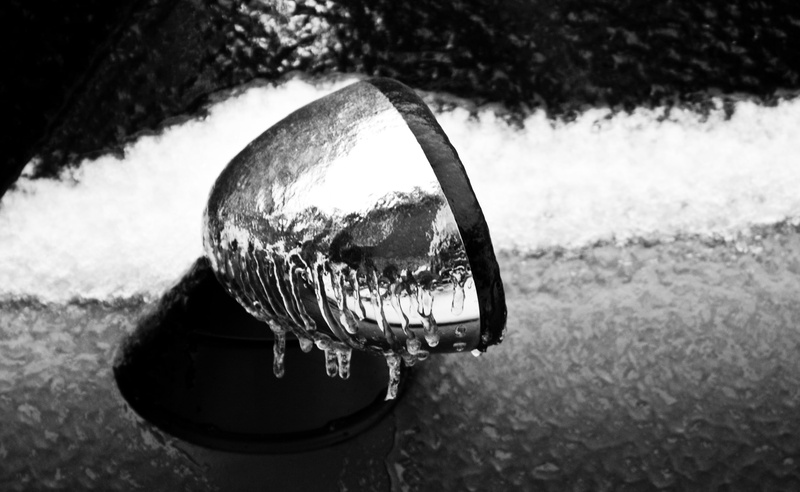 Black and White, 2K, Winter, car mirror, reflection, Cold, Snow, icy, Frozen