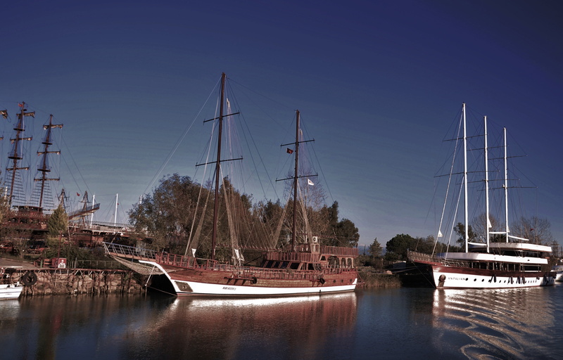 sailboat, moored, boat, 4K, sky, marina, horizon, vessel, disney, nature, harbor, yacht, tall Ship, sailing, outdoors, transportation, water, passenger craft