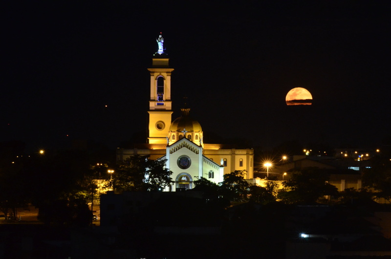 architecture, belief, outdoors, place of worship, uberaba, night, illuminated, building, history, sanctuary, travel destinations, building exterior, 4K