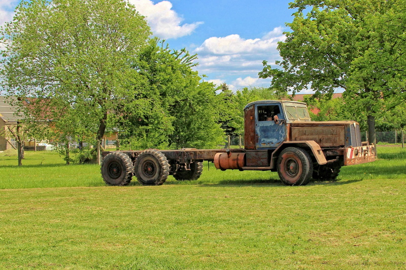 day, plant, outdoors, sky, rural scene, armored tractors, tire, agricultural machinery, Auto, grass, land vehicle, wheel, farm, no people, Truck, tree