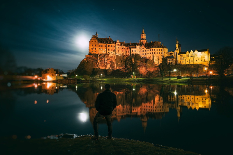 river, 1080P, The Danube River, Sigmaringen, Baden-Württemberg, Sigmaringen Castle, night, reflection, castle, Danube RiverЮ Sigmaringen, Germany, people