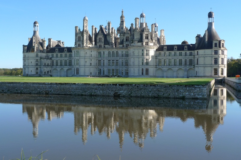 building, nature, royal castle, roof, sky, slate roof, tourism, renaissance, water, travel destinations, king, castle, chambord, travel, no people, roofing