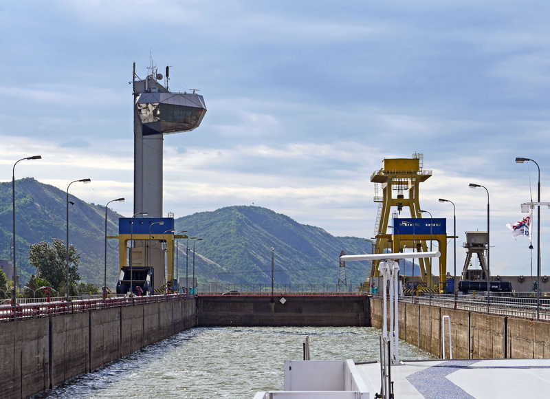 danube sluice, upper water, river cruise, dam, südkarparten, serbia, architecture, river, sluice basin, radar, karparten, high mountains, cloud - sky, ship radar
