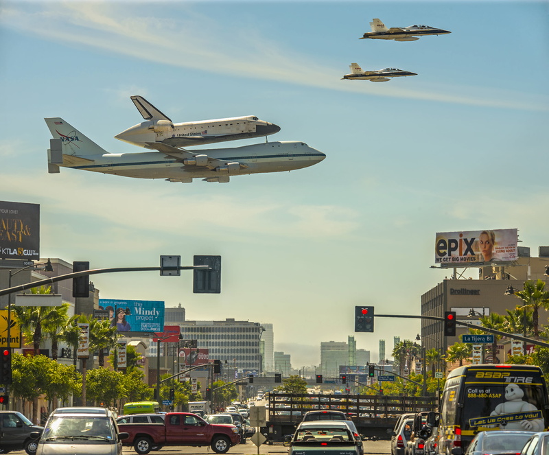 Shuttle, Endeavour, architecture, California, transportation, 2K, plane, on the move, Los Angeles, built structure, incidental people, street, nature