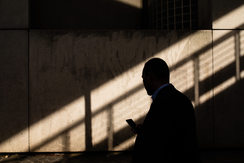 communication, men, suit, business Person, street, people, male, standing, mobile phone, walking, 5K, business, manager, dark, occupation, modern, adult