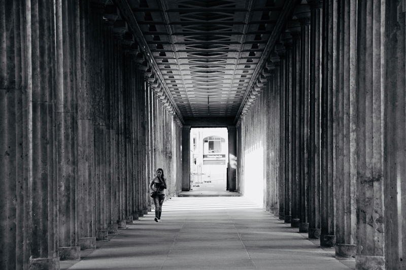 building, footpath, rear view, transportation, street, photo, walking, guidance, men, built structure, architecture, ceiling, columns, berlin, architectural column