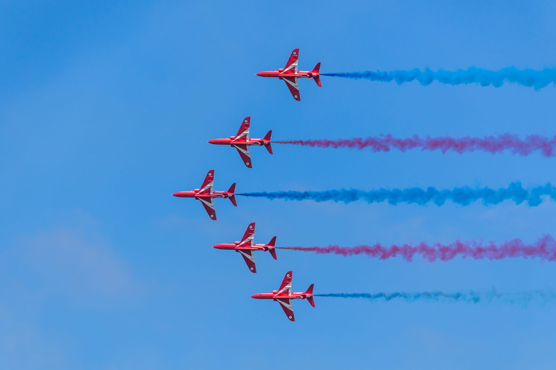 outdoors, no people, formation, aerobatics, flight, uk, airshow, symmetry, smoke trail, symmetrical, airplane, mid-air, formation flying, planes, 5K, transportation