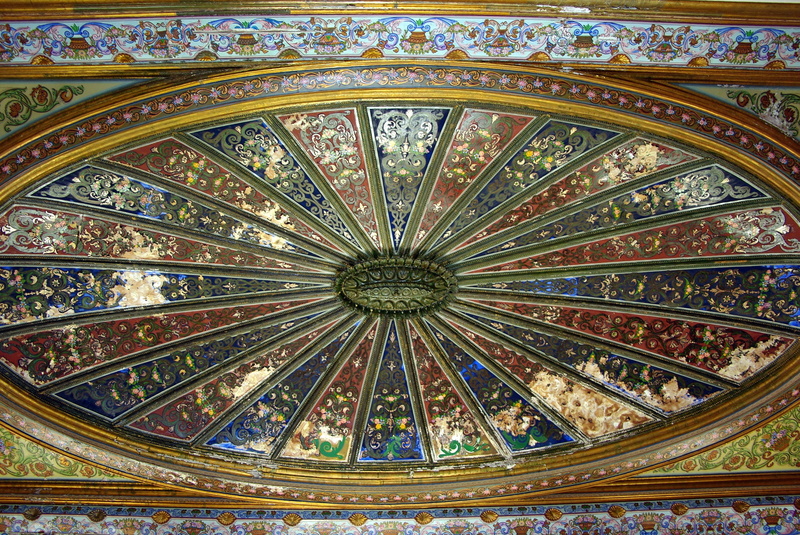 ceiling, color, day, building, place of worship, shape, no people, backgrounds, art and craft, pattern, ornate, 2K, arab-muslim style, architecture and art