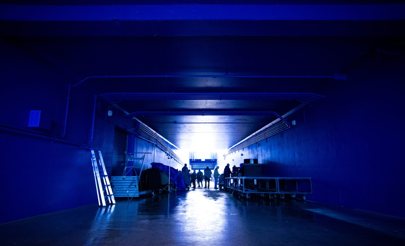 people, group of people, staircase, standing, floor, building, hall, steps and staircases, incidental people, diminishing perspective, the way forward