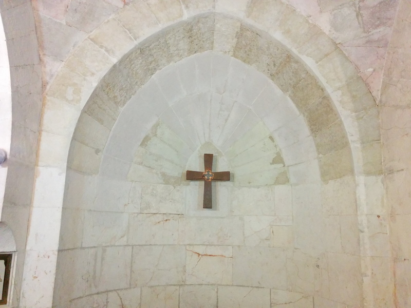 abbey, religion, stone material, arch, entrance, spirituality, apse, door, pattern, no people, cross, ceiling, architecture, the past, built structure