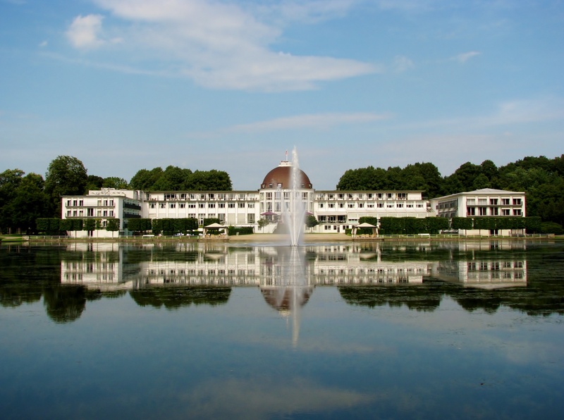 nature, bremen, parks, 2K, park, architecture, park hotel bremen, outdoors, day, emma lake, built structure, city, water feature, travel destinations