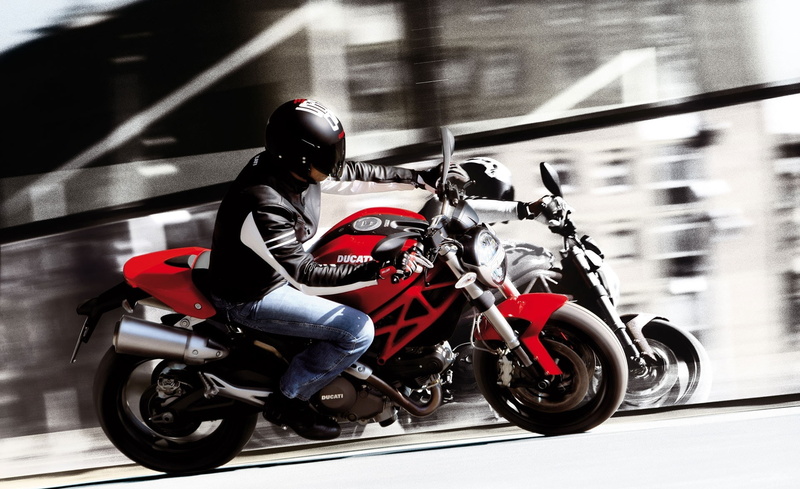 sports, speed, biker, transportation, one person, ride, helmet, Motorcycles, blurred motion, land vehicle, headwear, sport, riding, motor racing track
