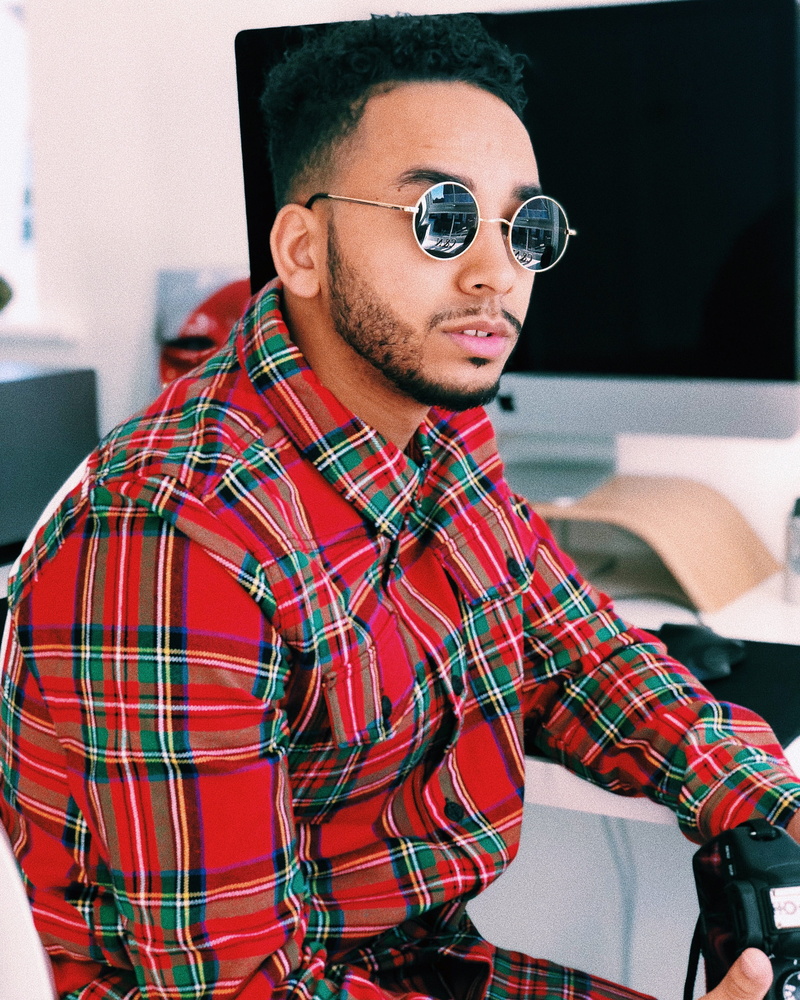 clothing, leisure activity, face, glasses, young adult, portrait, sunglasses, front view, real people, off-white, focus on foreground, united kingdom, men
