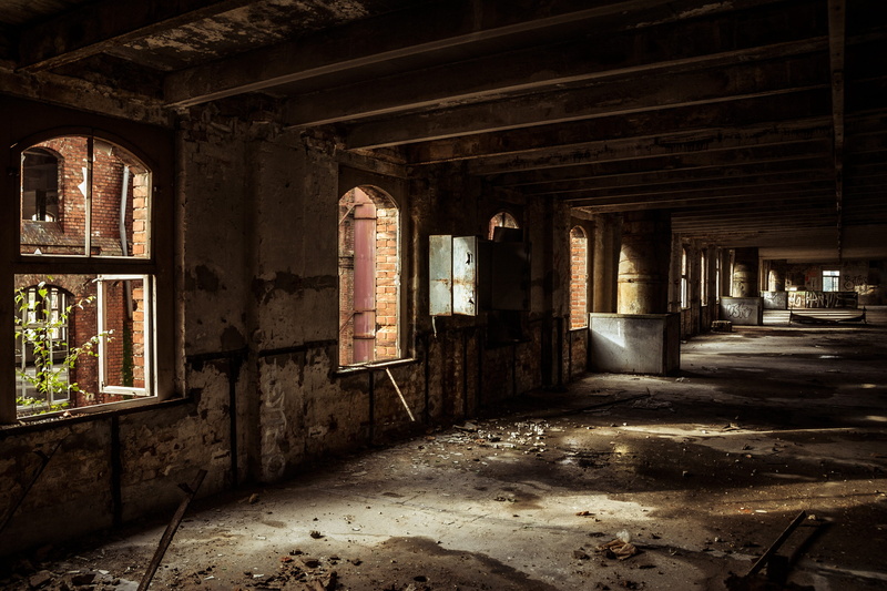 continental, dirty, architectural column, no people, window, lapsed, day, ruined, architecture, ceiling, messy, weathered, 2K, the past, empty, built structure