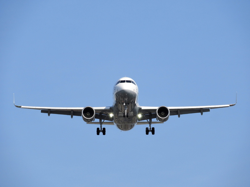 aircraft, sky, outdoors, airplane, landing - touching down, flyer, 5K, arrival, mid-air, low angle view, travel, airport, flying, no people, daytime, plane