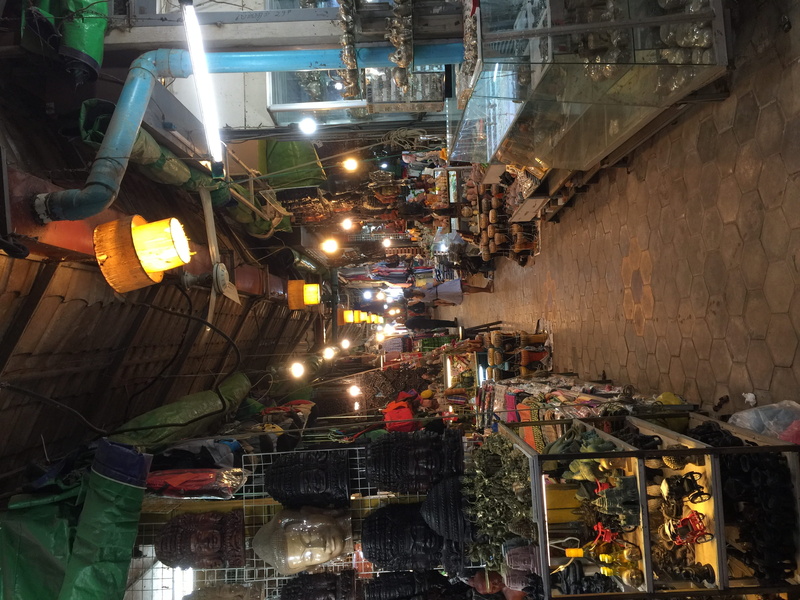 retail, small business, light, market stall, night, krong siem reap, choice, cambodia, abundance, 2K, food and drink, incidental people, architecture