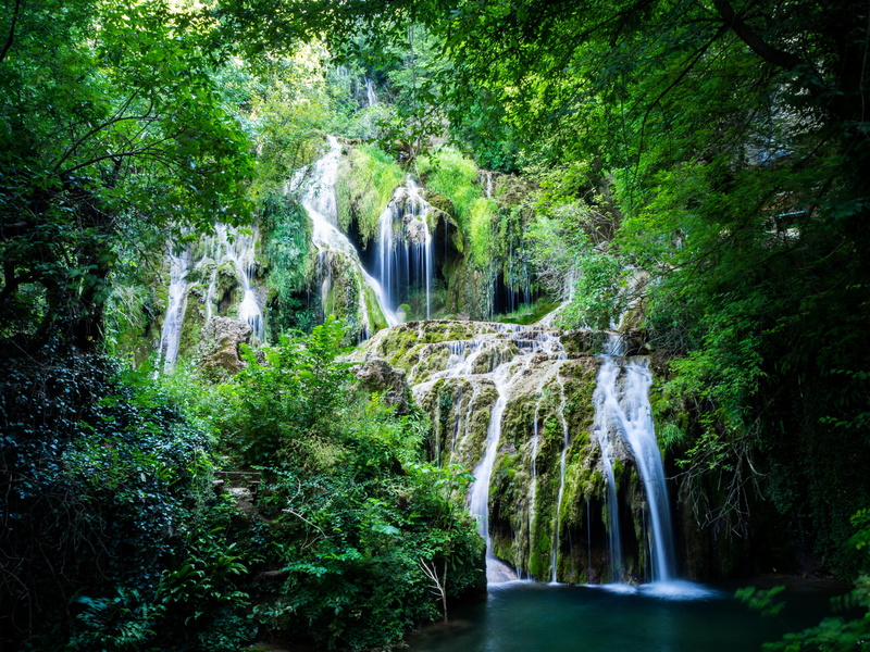 beauty in nature, environment, power in nature, rock, long exposure, blurred motion, rainforest, river, flow, trees, foliage, 4K, green, no people, daytime