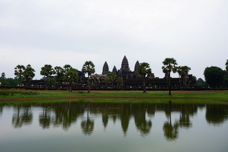 travel, cambodgia, building exterior, ancient, plant, waterfront, sky, religion, nature, spirituality, reflection, temple, water, beauty in nature, building