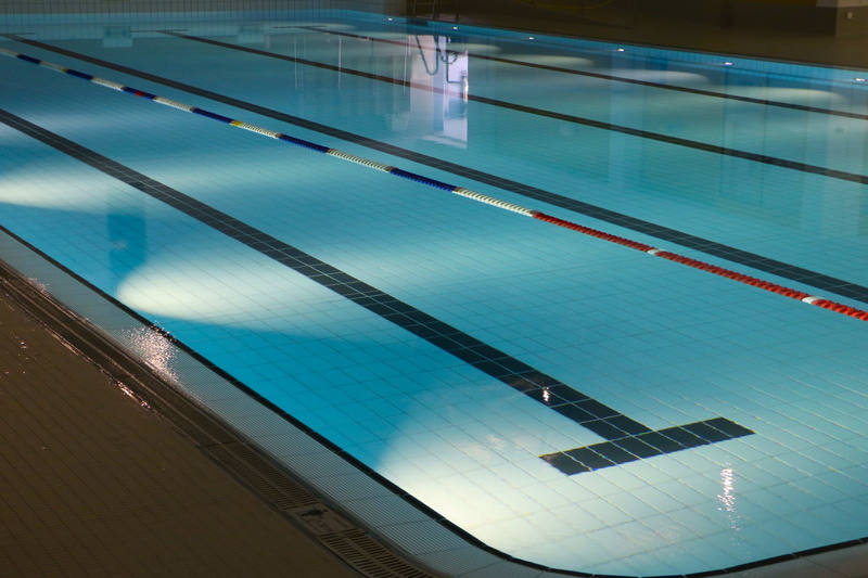 day, lighting, high angle view, turquoise colored, empty, pool, indoors, architecture, indoor swimming pool, poolside, glass - material, 5K, nature, water
