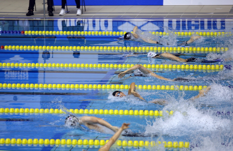 day, swimming pool, swimming lane marker, on the move, swimming, sport, teamwork, 2K, aquatic sport, competition, people, sports race, cooperation, exercise