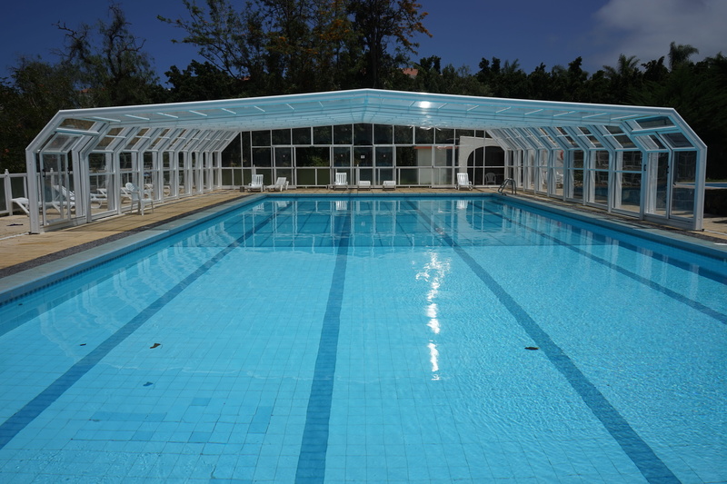 nature, bad, Swimming-Pool, transparent, cool, sport, tree, blue, outdoors, swim, travel destinations, 5K, swimming, no people, Swimming Pool, luxury