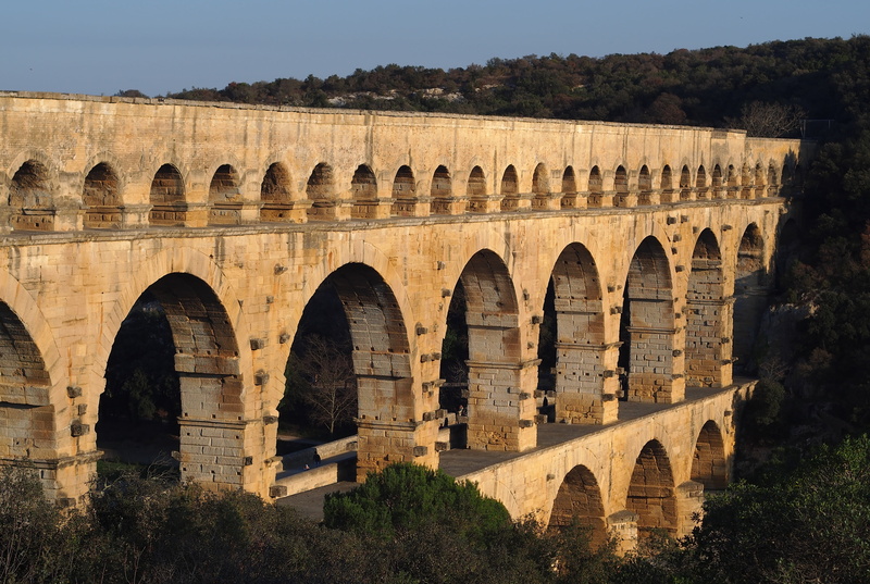 arch, 4K, built structure, old ruin, ancient civilization, monument, connection, architecture, travel, history, heritage, pont du gard, day, building exterior