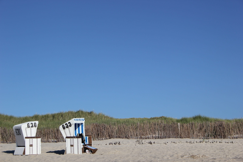 sunlight, scenics - nature, North Sea, Beach Chair, sign, plant, 5K, blue, water, Beach, clear sky, sylt, land, no people, day, beach, Sea, absence, sand