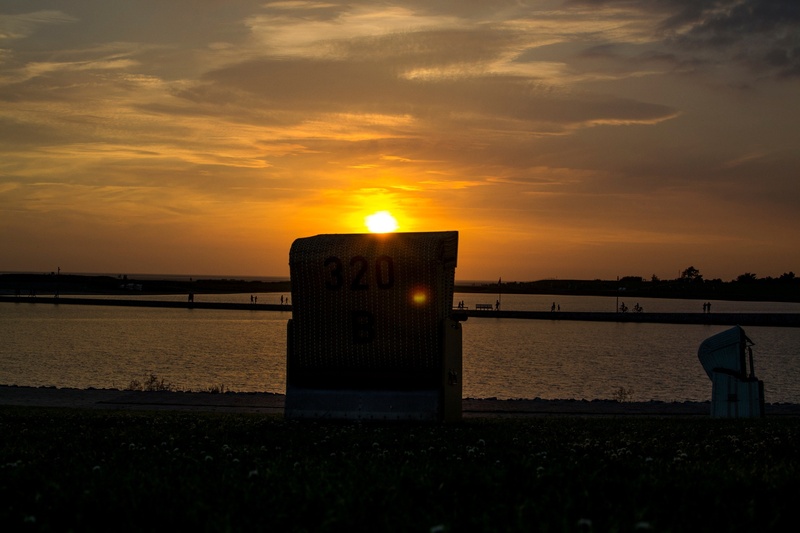 scenic, idyllic, 1080P, büsum, silhouette, holiday, summer, clubs, evening, no people, by the sea, sunset, sea, sun, architecture, built structure, beach chair