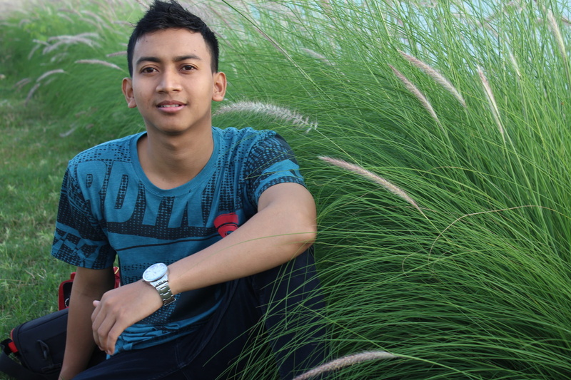 pura, hairstyle, teenager, mahardika, green color, day, one person, growth, field, dedek, 2K, young adult, lifestyles, casual clothing, front view, looking at camera