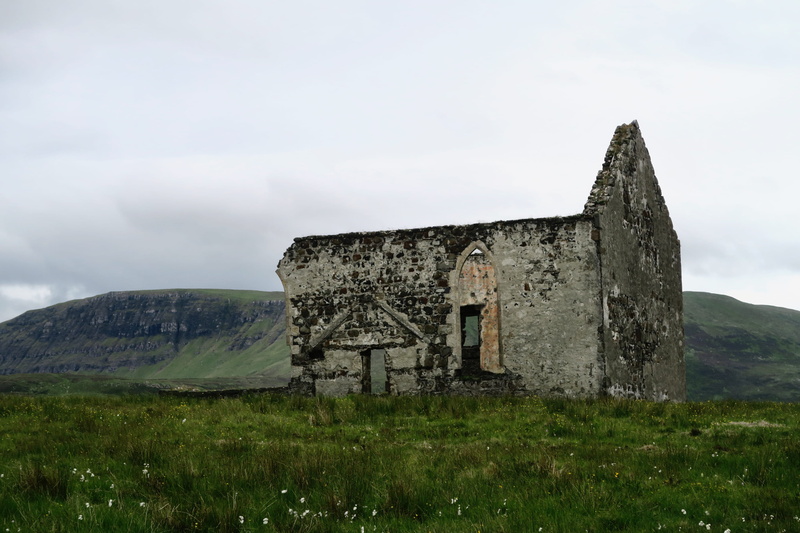 cloud - sky, beauty in nature, isleofskye, ancient civilization, outdoors, plant, united kingdom, building exterior, no people, oldbuilding, green color