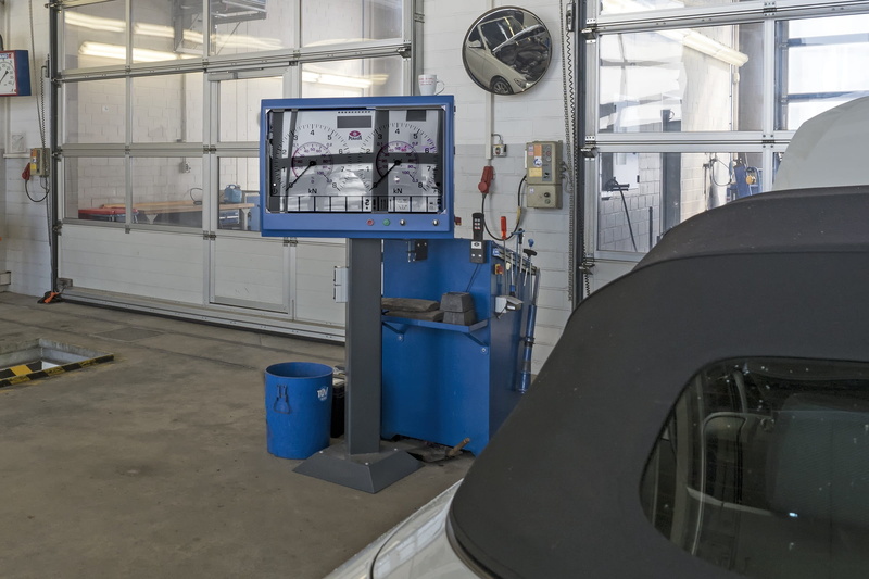 testing, car, no people, equipment, business, investigation, hu, mode of transportation, industrial equipment, the main investigation, electrical equipment