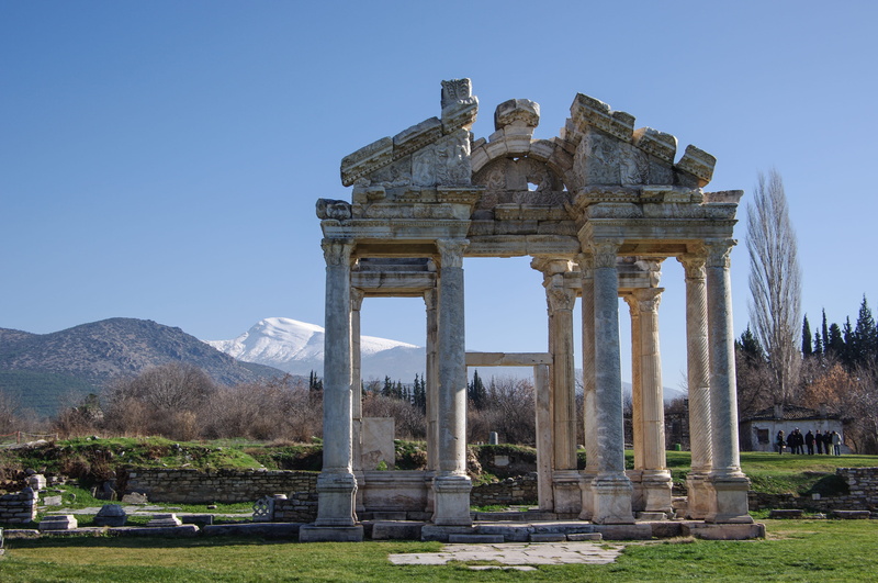 old ruin, architectural column, ruined, outdoors, day, architecture, no people, aphrodisias museum, sky, monument, 4K, clear sky, the past, travel destinations