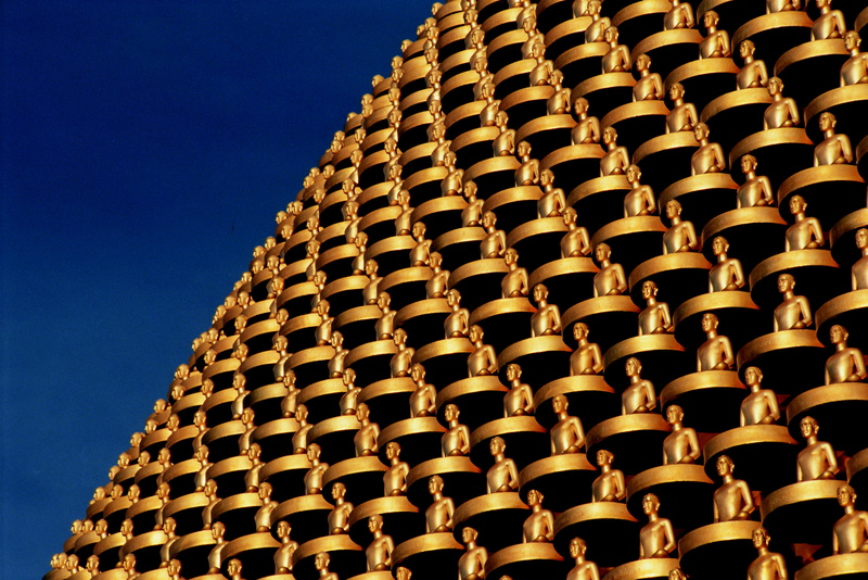 statues, 5K, full frame, thai, building exterior, day, sunlight, outdoors, thailand, buddha, building, gold, sphere, dhammakaya movement, pagoda, phra dhammakaya