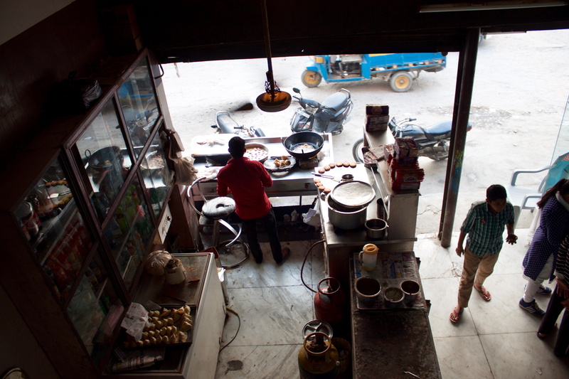 standing, street food, full length, men, restaurant, vendor, group, women, business, medium group of people, architecture, 4K, pithahara, day, stall, food