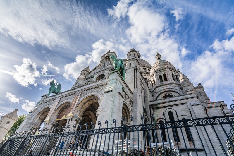 montmartre, paris, spring, low angle view, traditional, built structure, 5K, touristic, no people, sunny, basilica, famous, place of worship, spirituality