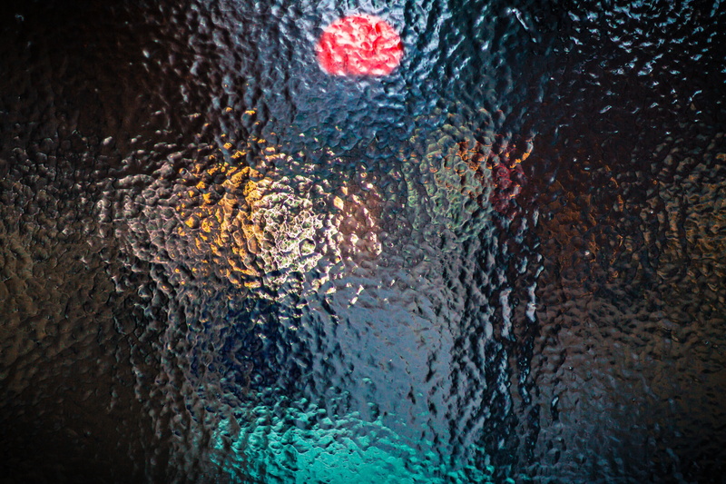wet, freshness, shiny, 5K, close-up, light - Natural Phenomenon, outdoors, blue, drop, surface, reflection, school of fish, sea, glare, relief, water Surface
