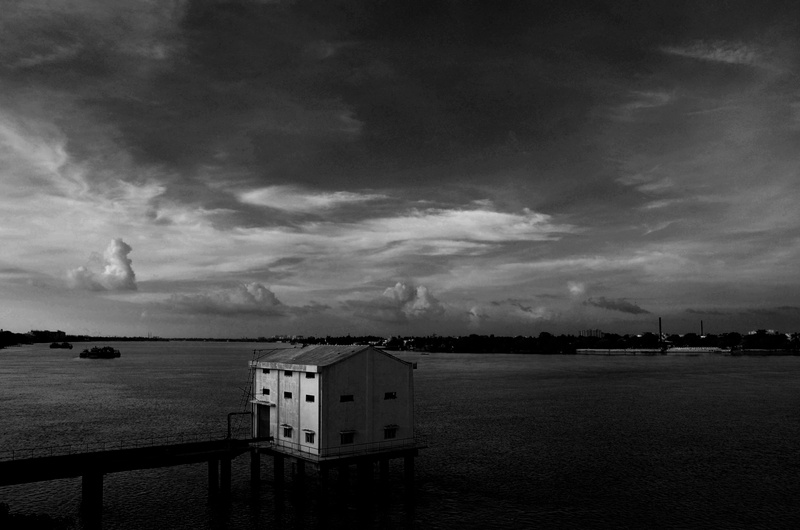 beauty in nature, outdoors, nature, water, built structure, tranquil scene, horizon, tranquility, scenics - nature, architecture, building exterior, vivekananda setu