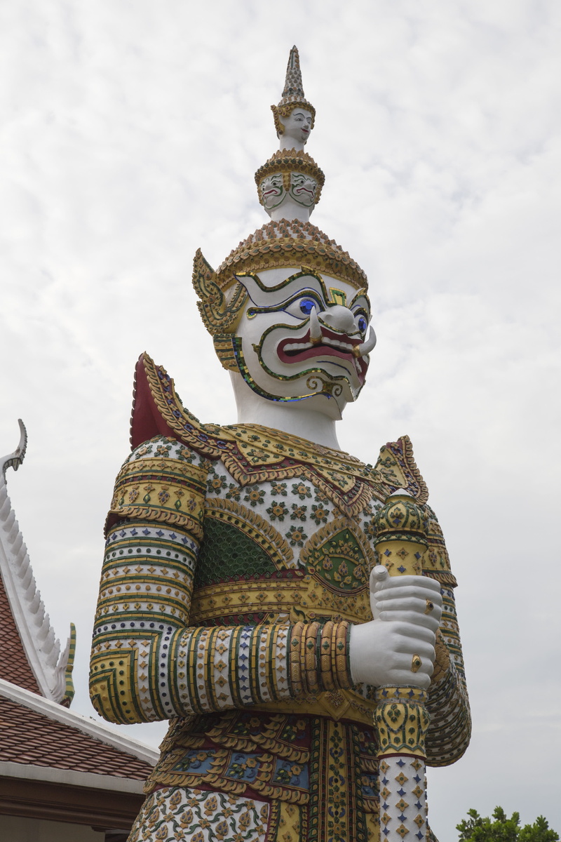 built structure, culture, asia, thailand, low angle view, creativity, male likeness, history, bangkok, travel, building, idol, ancient, demon - fictional character
