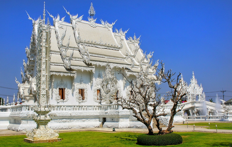 spectacular, building exterior, thailand, blue, sculpture, lawn, grass, travel destinations, art and craft, nature, tree, architectural column, religion