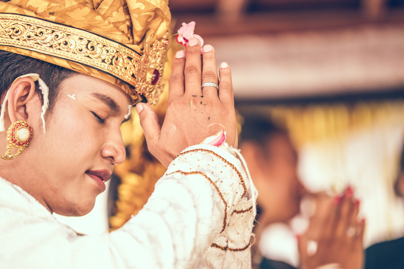 ceremony, positive emotion, long, gold, young adult, oriental, bali, love, portrait, tradition, life events, couple - relationship, fashion, emotion, clothing