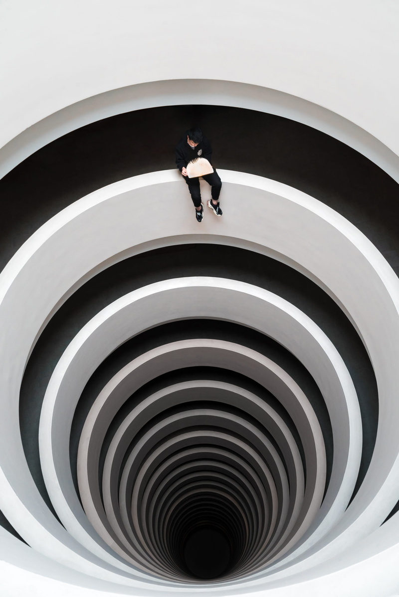 design, males, built structure, 4K, high angle view, rooftop, shape, black and white, staircase, hight, indoors, circles, day, shanghai, circle, reading
