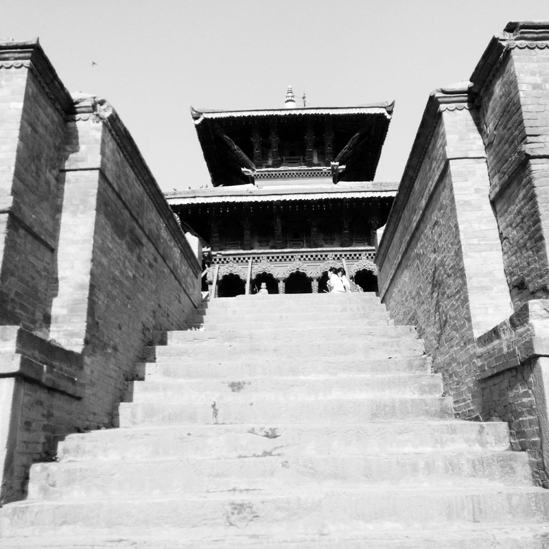 symmetry, steps and staircases, low angle view, sky, diminishing perspective, heritage, building exterior, moving up, black and white, nature, architecture