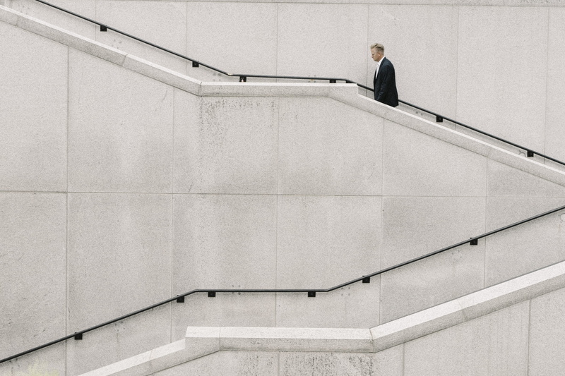 tennessee, stairs, man, males, person, handrail, well-dressed, architecture, nashville, minimal, businessman, men, suit, guy, copy space, steps and staircases