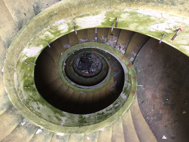 well, spiral, building, day, high angle view, built structure, railing, 2K, design, circle, staircase, no people, geometric shape, directly above, architecture