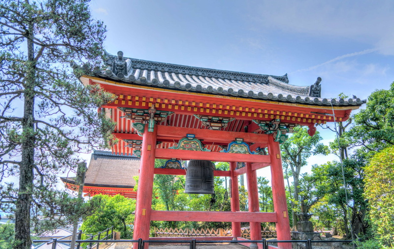old, asia, gate, religion, built structure, building exterior, architectural column, blue, day, outdoors, famous, sens ji temple, 4K, culture, travel