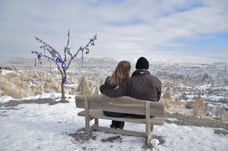 nature, togetherness, couple - relationship, bench, photo, 4K, outdoors, staring, frozen, rear view, two, heterosexual couple, winter, landscape, emotion