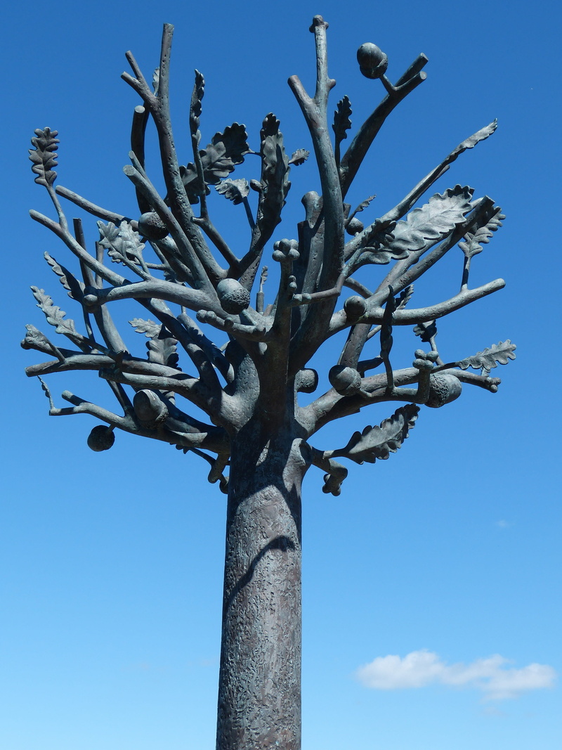 england, blue, nature, trunk, monument, tranquility, sky, beauty in nature, united kingdom, twig ast, plant, day, outdoors, Capital, clear sky, branch